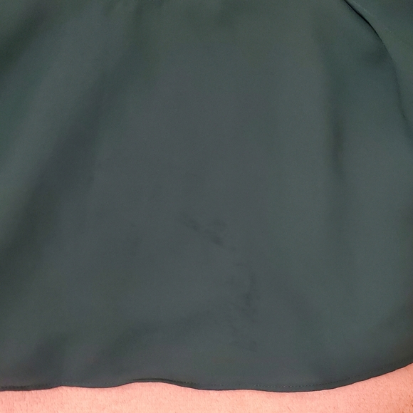 Le Chateau Sleeveless Peplum Blouse - Picture 5 of 7